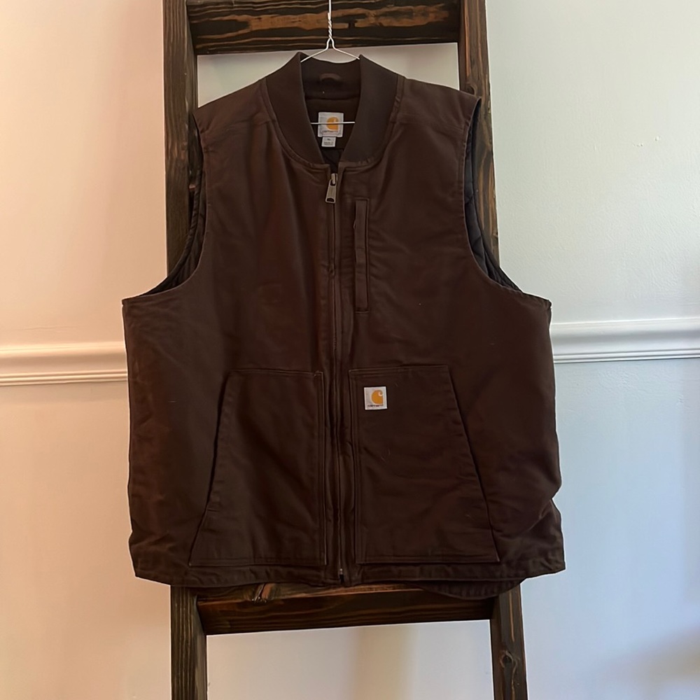 Men’s Carhartt vest Size XL